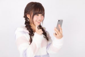 フリマアプリの転売で稼いでいたら逮捕された！？どうして？