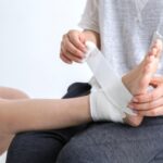 パパが仕事中にケガで入院！労災って何？