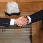 買収ってどういう意味?