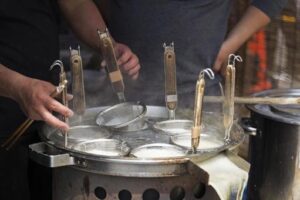 行列ができているラーメン屋で、食後リセマラして居座る客！貴様のやってることは犯罪だ！？