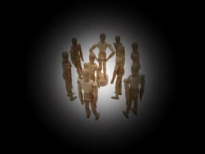 時代錯誤な「村八分」に賠償命令！！